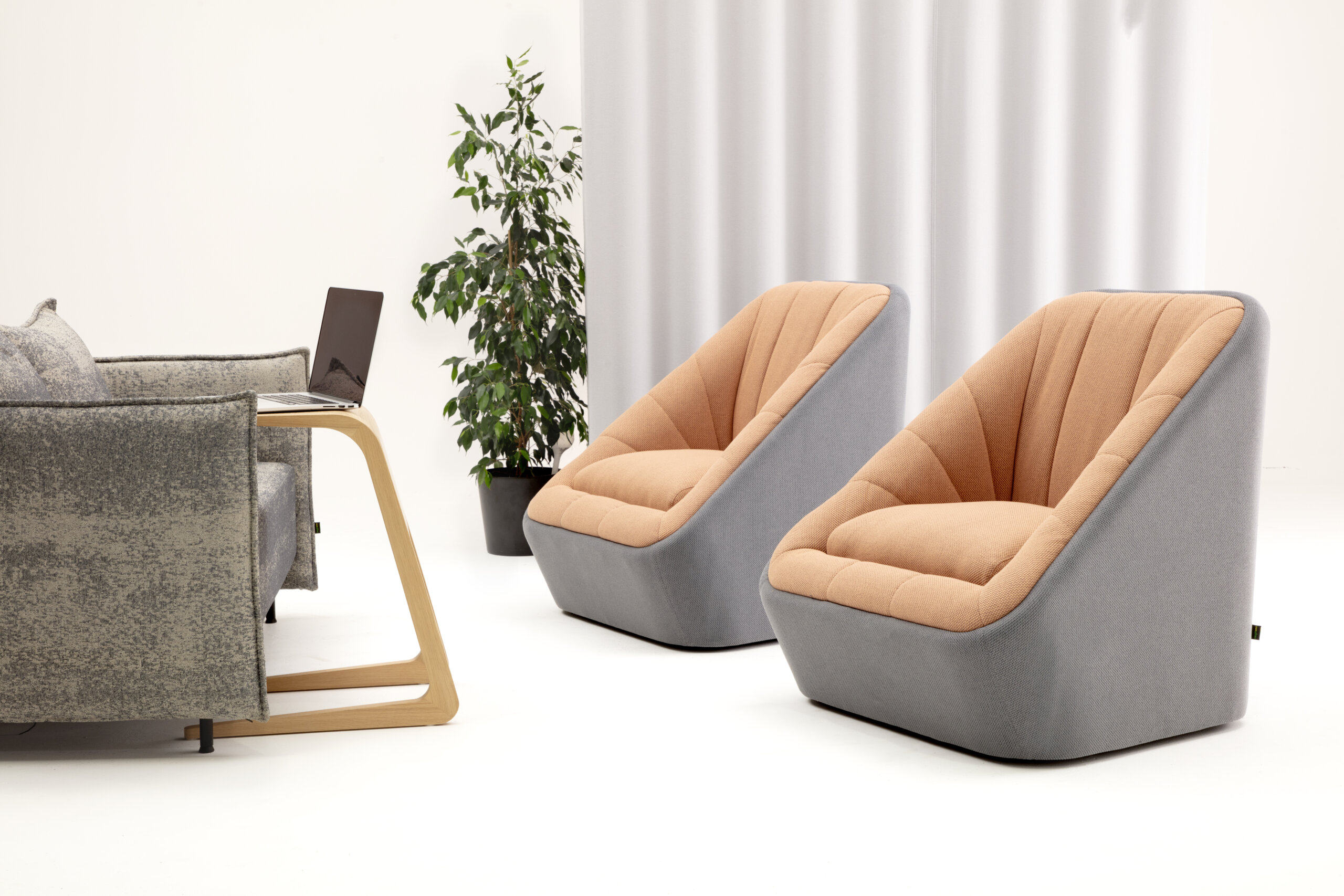 FIJICHBSW_Maharam_Merit_RILEY_CLOP2L_OAK_GROUP_HR.jpg